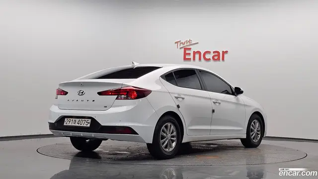 Main__Slider__Photo:AVANTE Hyundai 2019.9-1