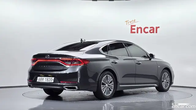 Main__Slider__Photo:Grandeur Hyundai 2019.5-1