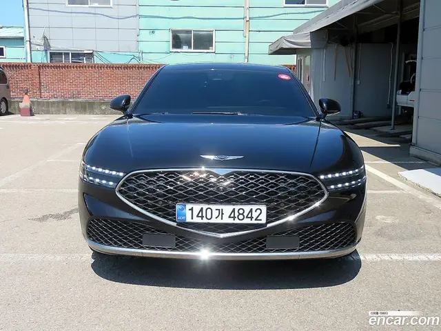 Main__Slider__Photo:G90 Genesis 2023.5-1