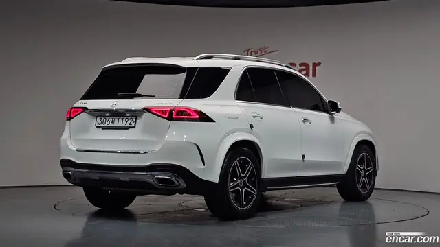 Main__Slider__Photo:GLE-Class Mercedes-Benz 2019.11-1