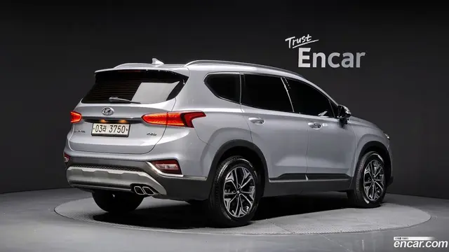 Main__Slider__Photo:Santafe Hyundai 2018.8-1