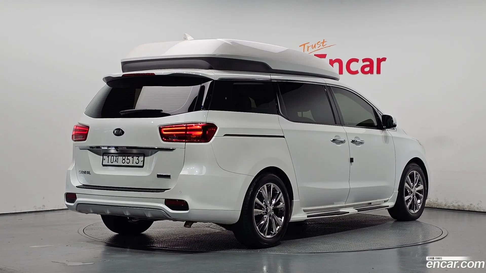Main__Slider__Photo:Canival Kia 2018.8-1