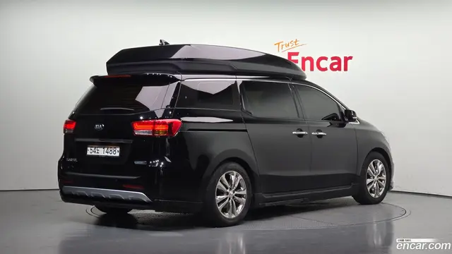 Main__Slider__Photo:Canival Kia 2017.4-1
