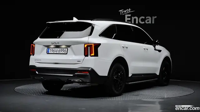 Main__Slider__Photo:Sorento Kia 2023.7-1