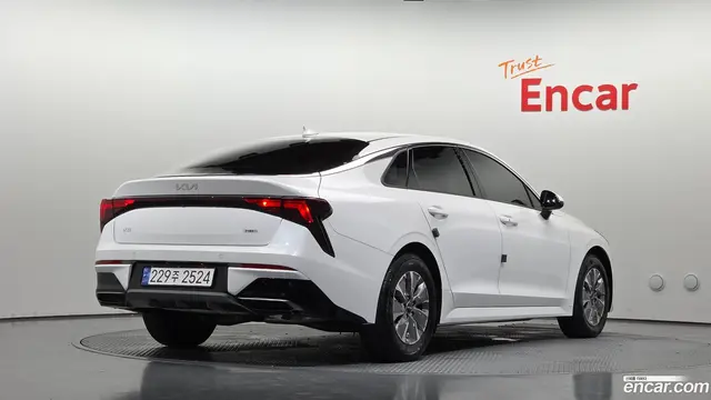 Main__Slider__Photo:K5 Kia 2024.6-1
