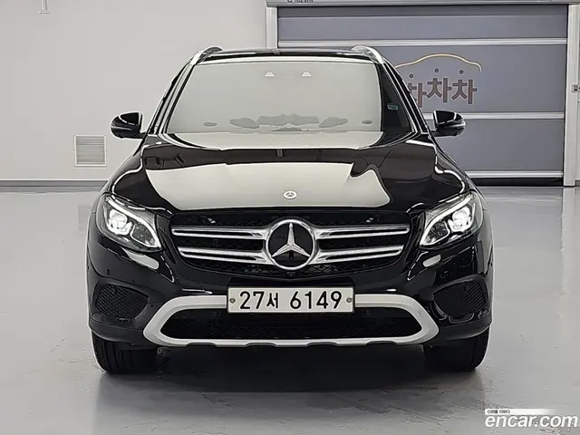 Main__Slider__Photo:GLC-Class Mercedes-Benz 2019.0-1
