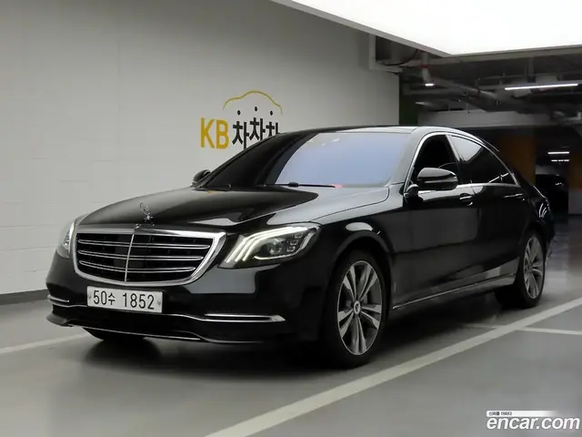 Main__Slider__Photo:S-Class Mercedes-Benz 2018.2-1