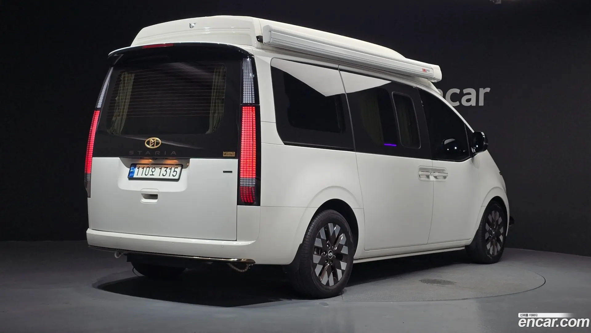 Main__Slider__Photo:Staria Hyundai 2023.3-1