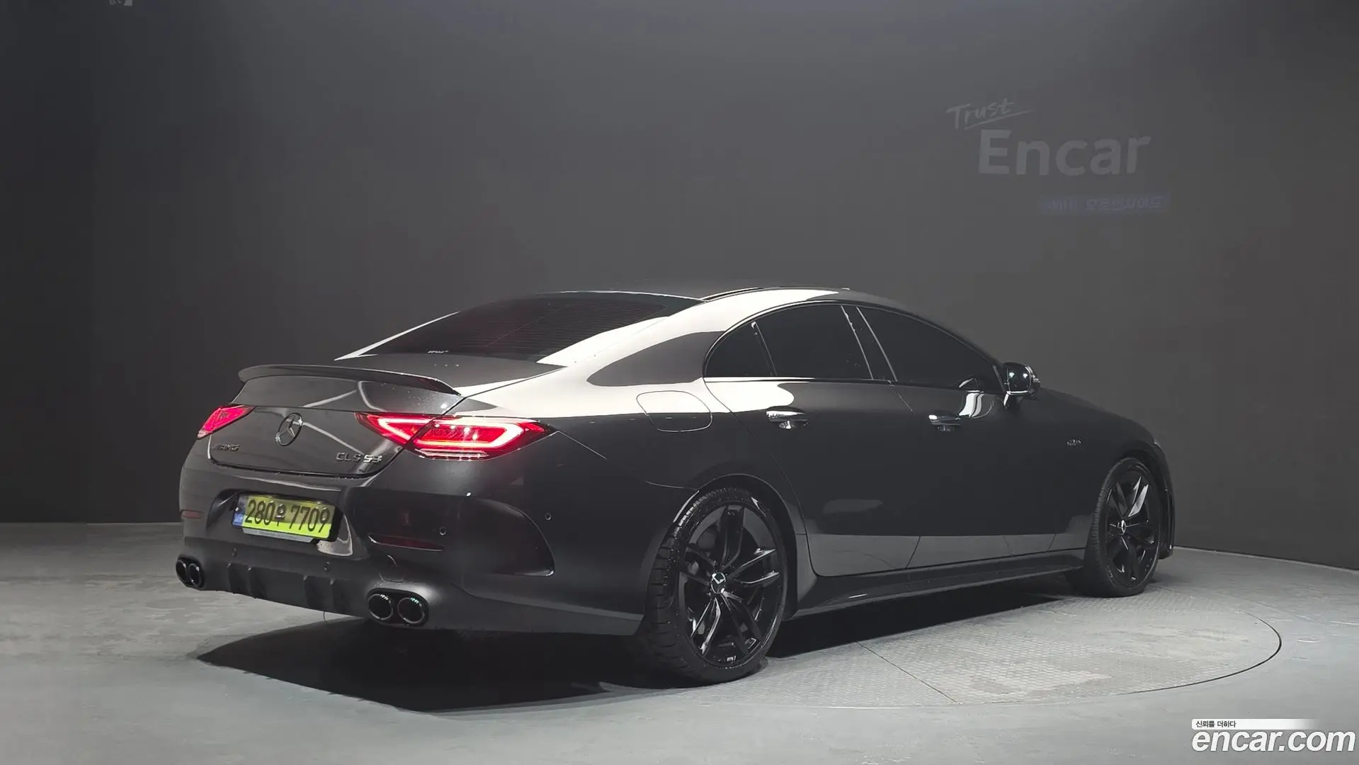 Main__Slider__Photo:CLS-Class Mercedes-Benz 2023.2-1