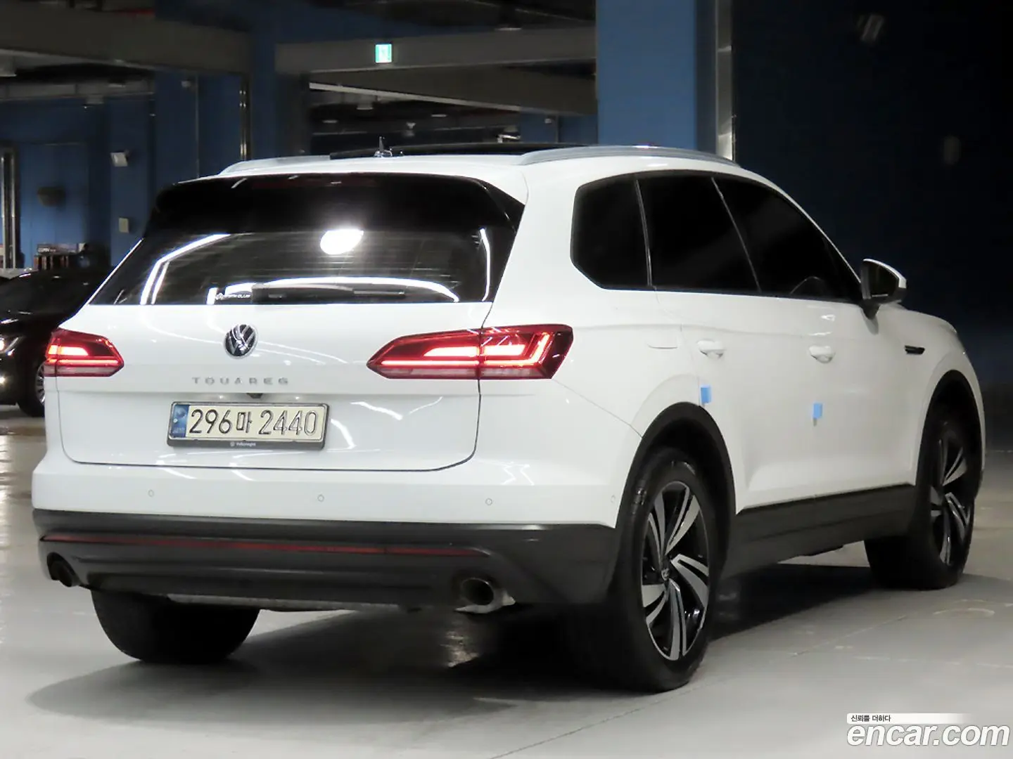 Main__Slider__Photo:Touareg Volkswagen 2020.11-1