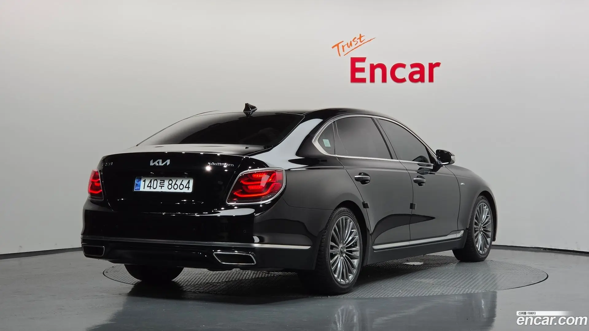 Main__Slider__Photo:K9 Kia 2018.11-1