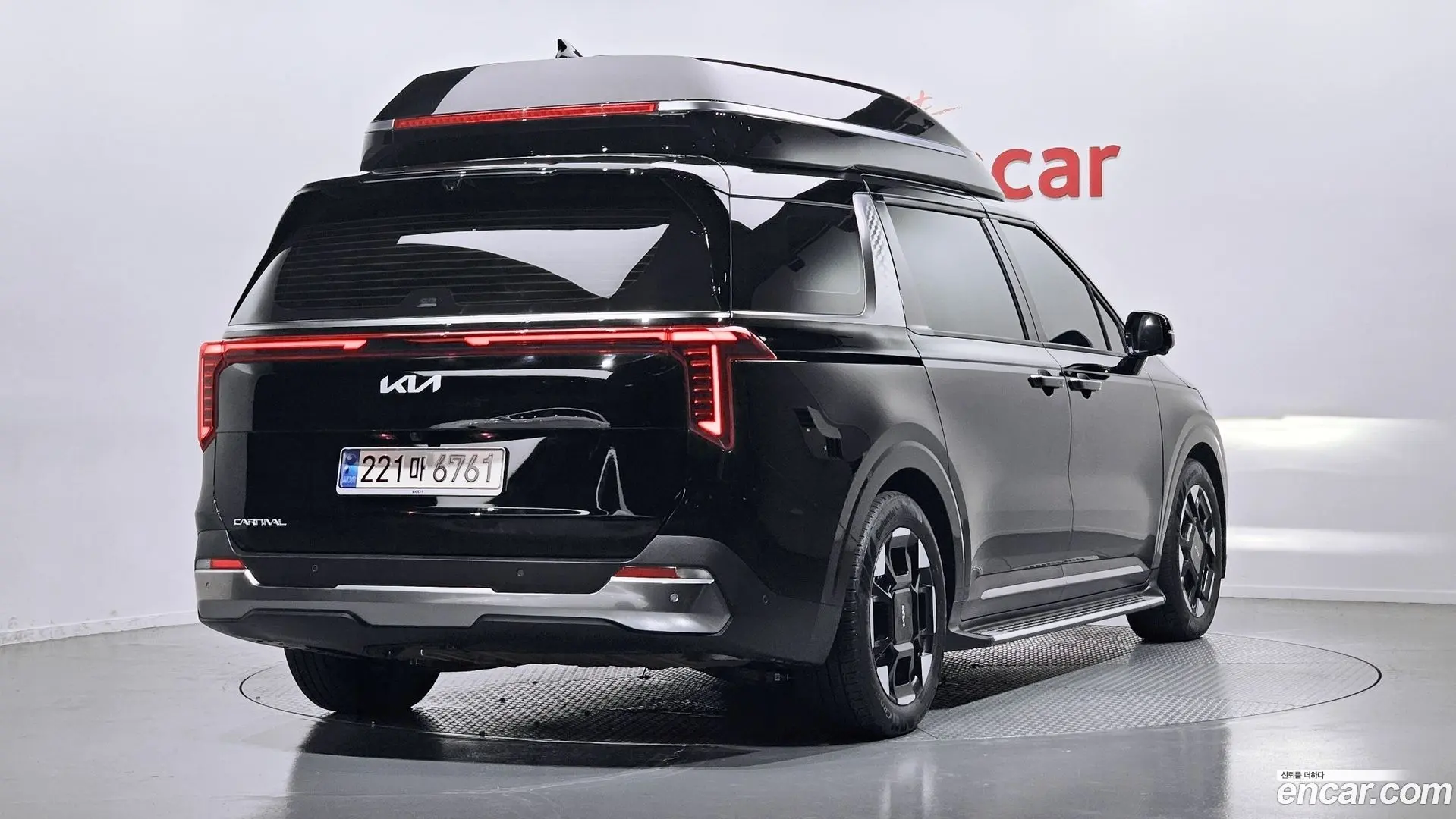 Main__Slider__Photo:Canival Kia 2024.4-1