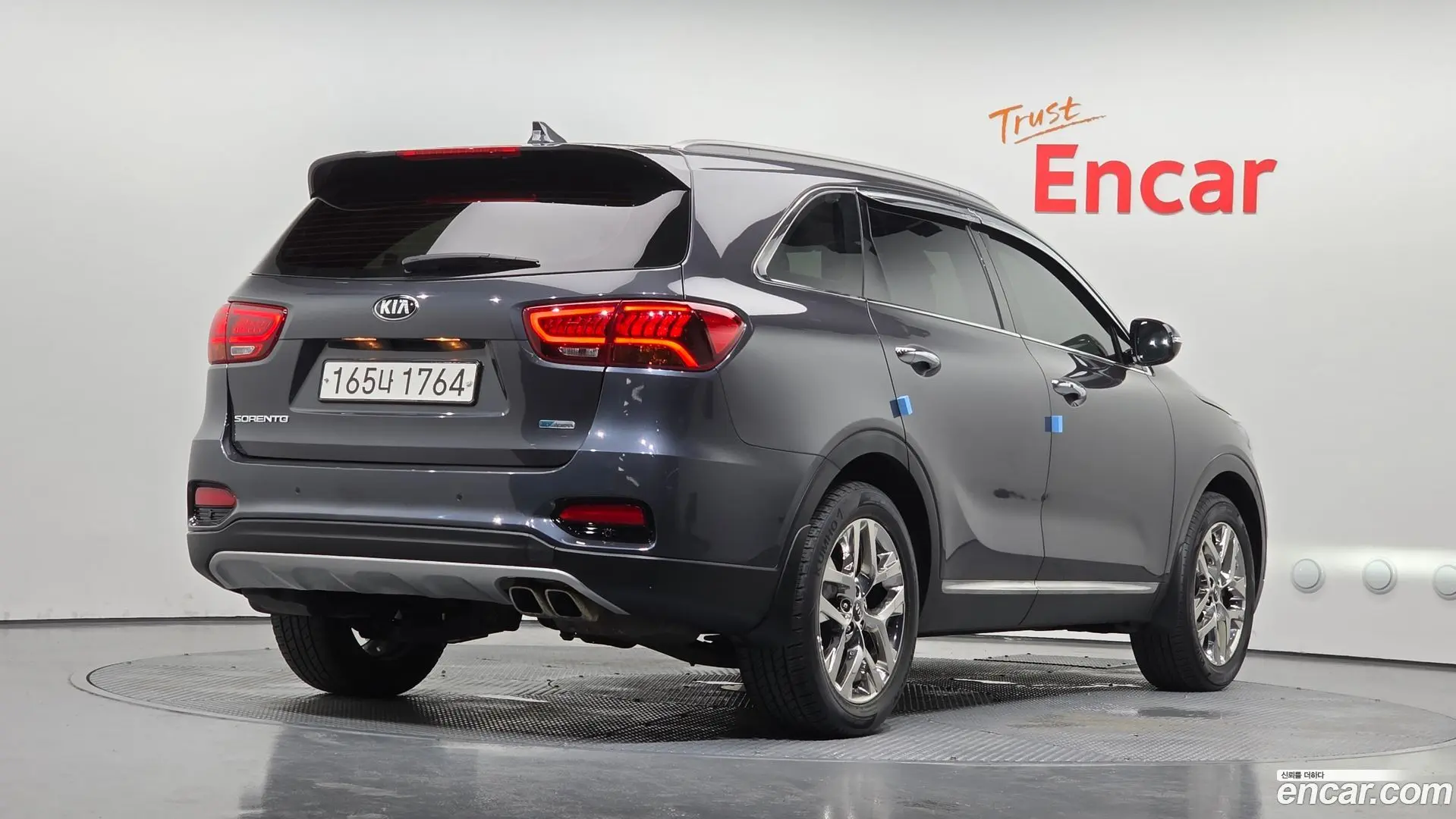 Main__Slider__Photo:Sorento Kia 2020.2-1
