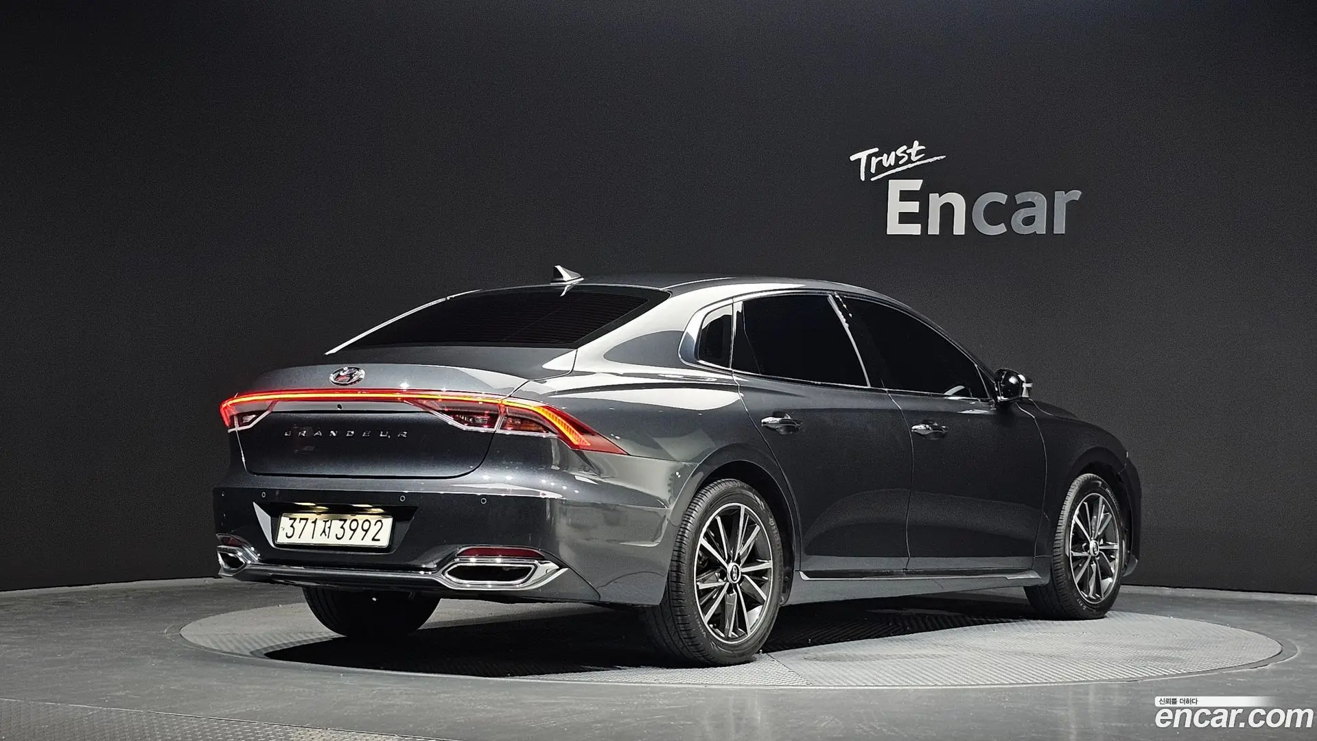 Main__Slider__Photo:Grandeur Hyundai 2022.3-1