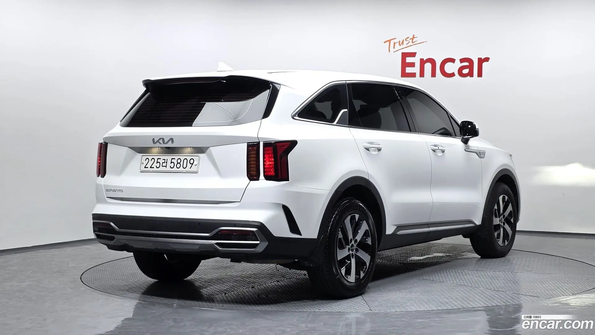 Main__Slider__Photo:Sorento Kia 2022.7-1