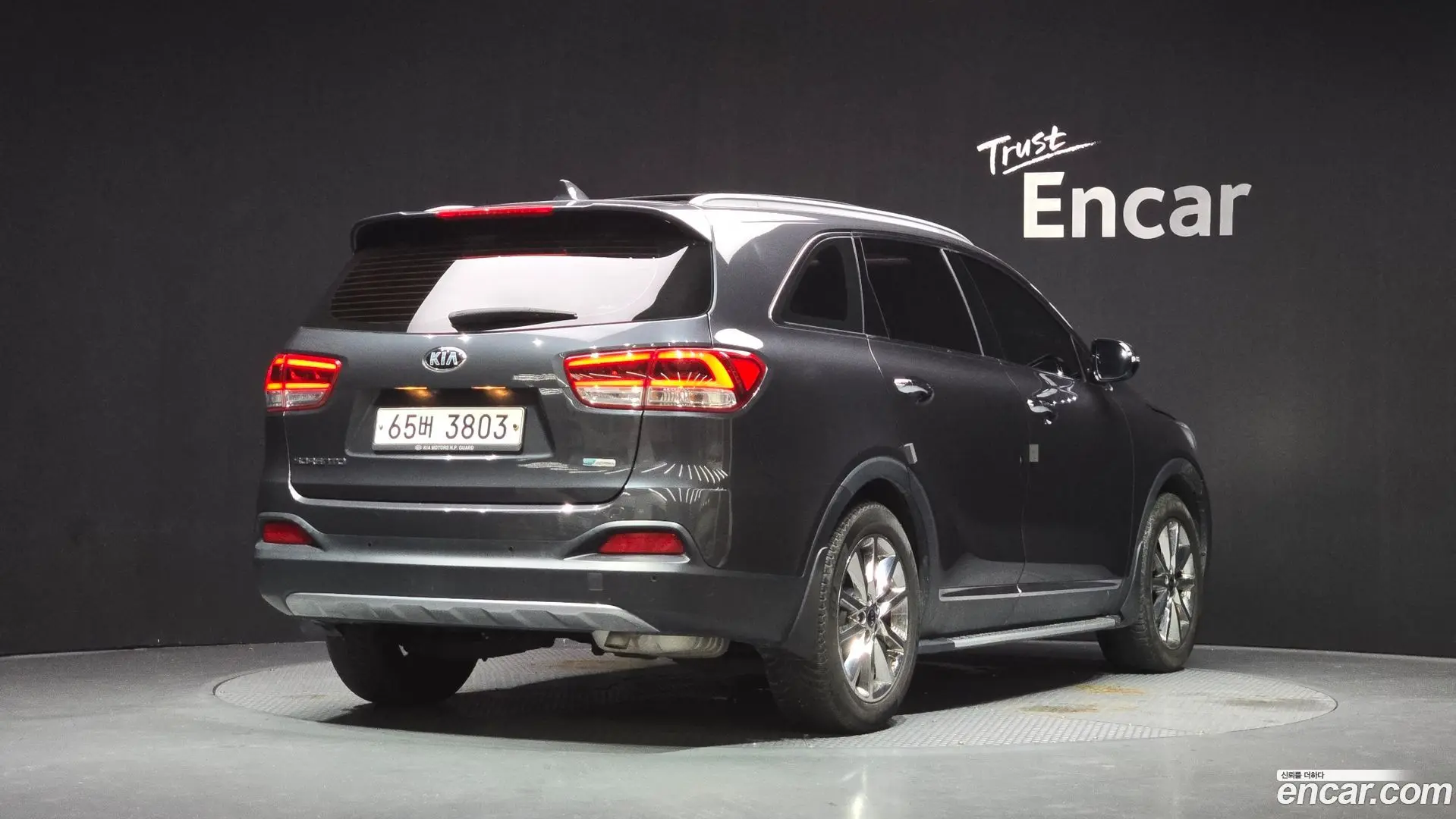 Main__Slider__Photo:Sorento Kia 2015.2-1