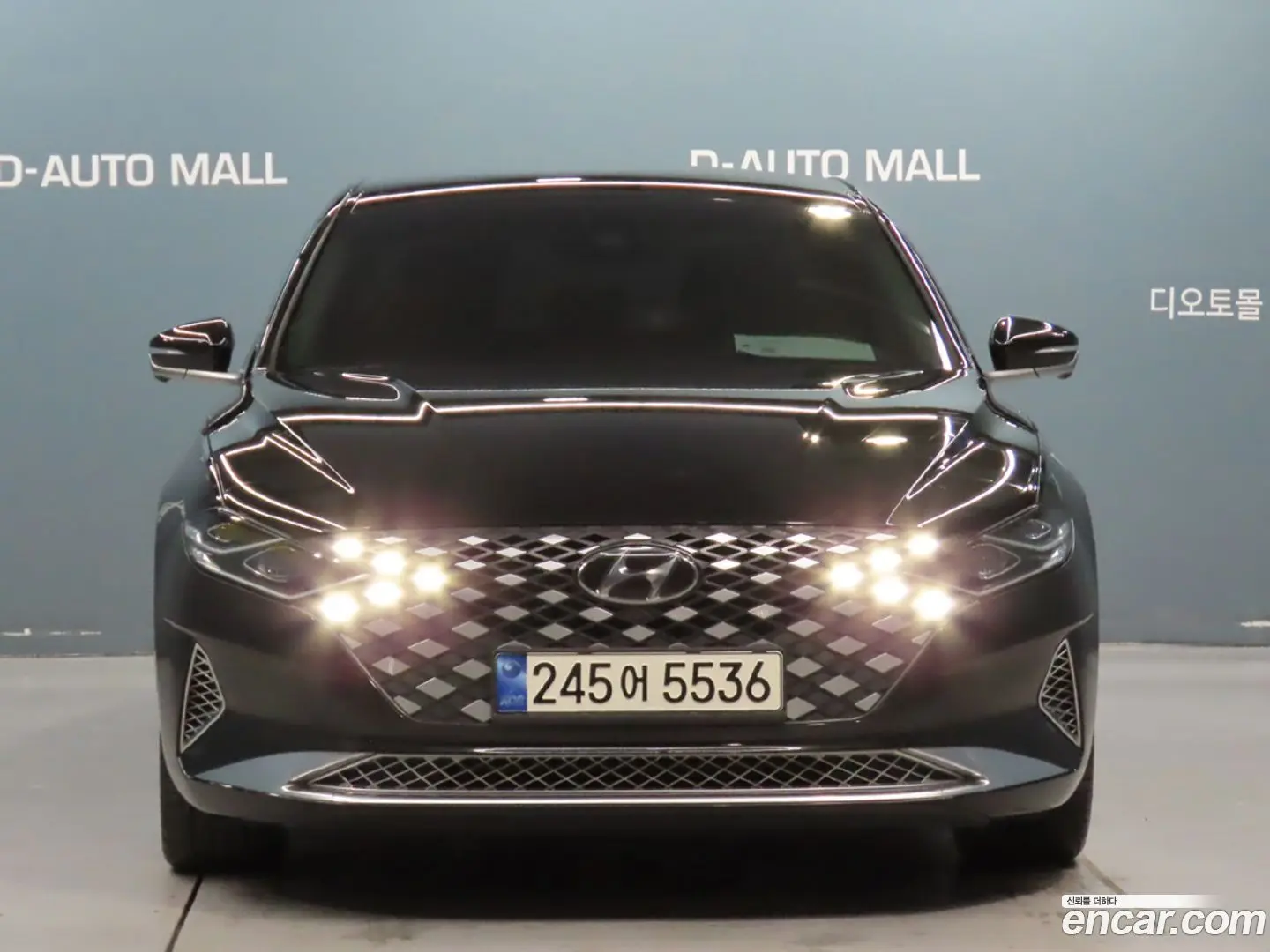 Main__Slider__Photo:Grandeur Hyundai 2020.11-1