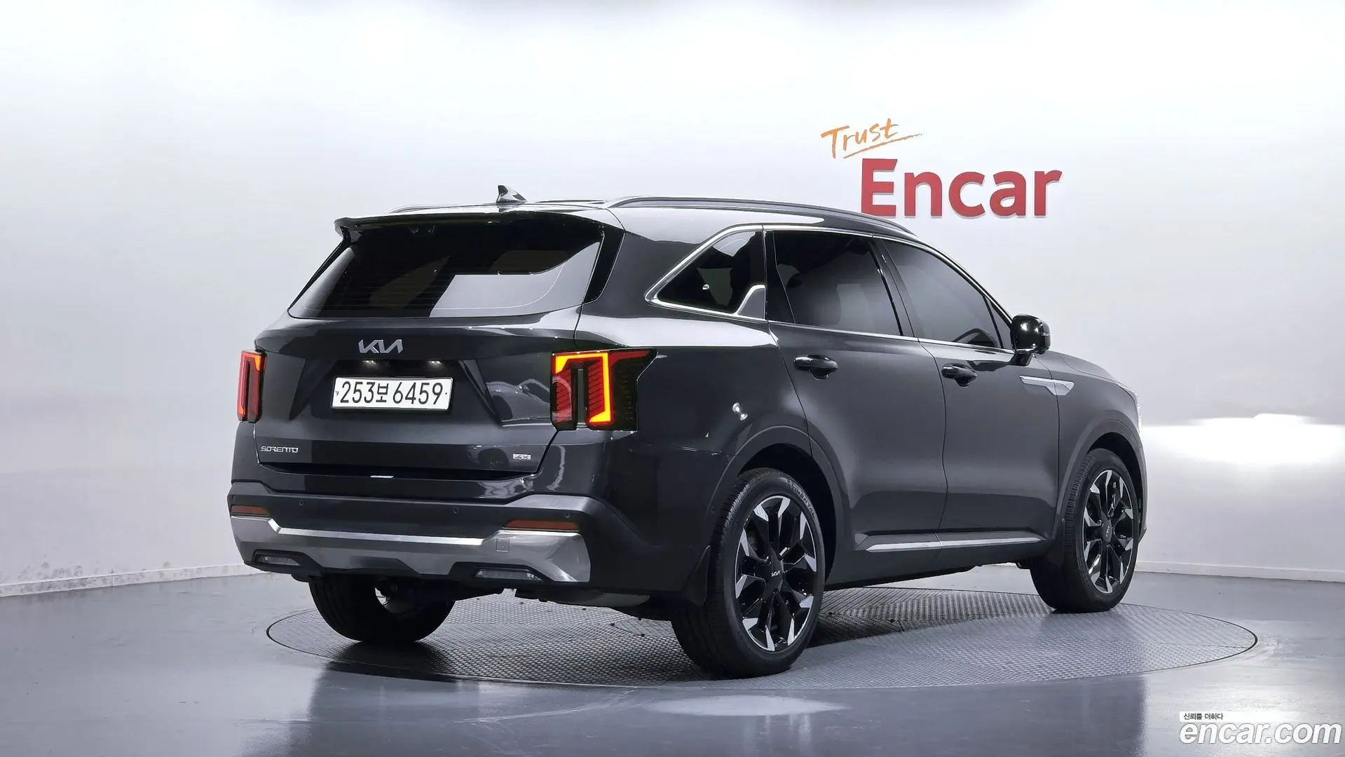 Main__Slider__Photo:Sorento Kia 2023.11-1