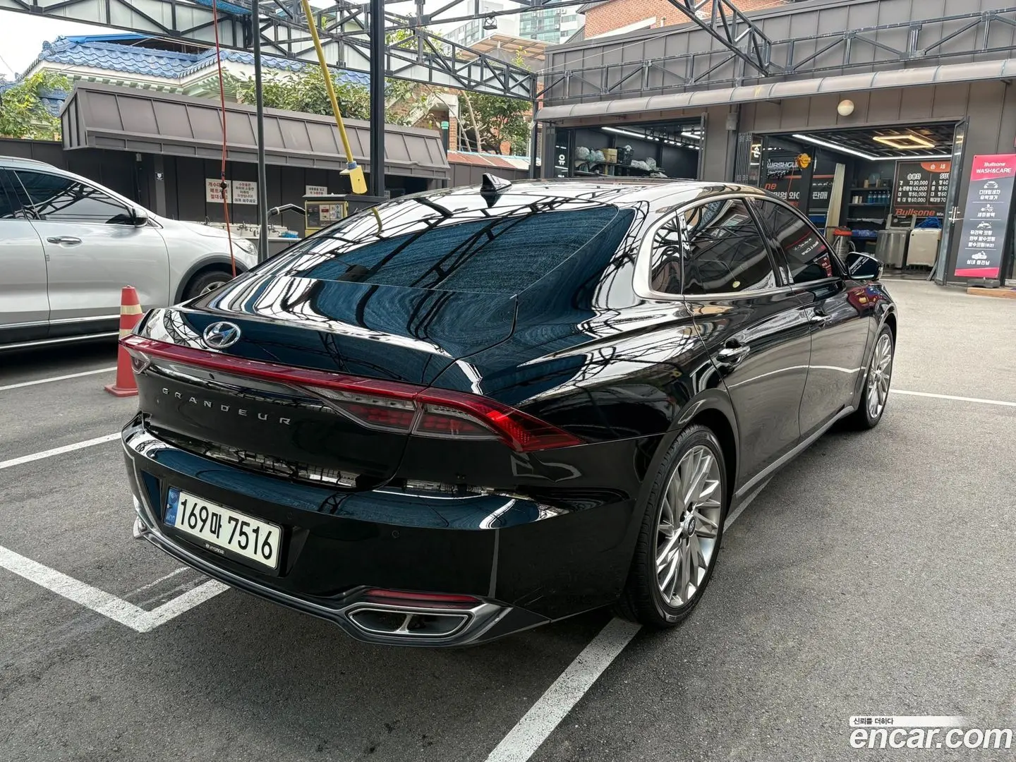 Main__Slider__Photo:Grandeur Hyundai 2021.0-1