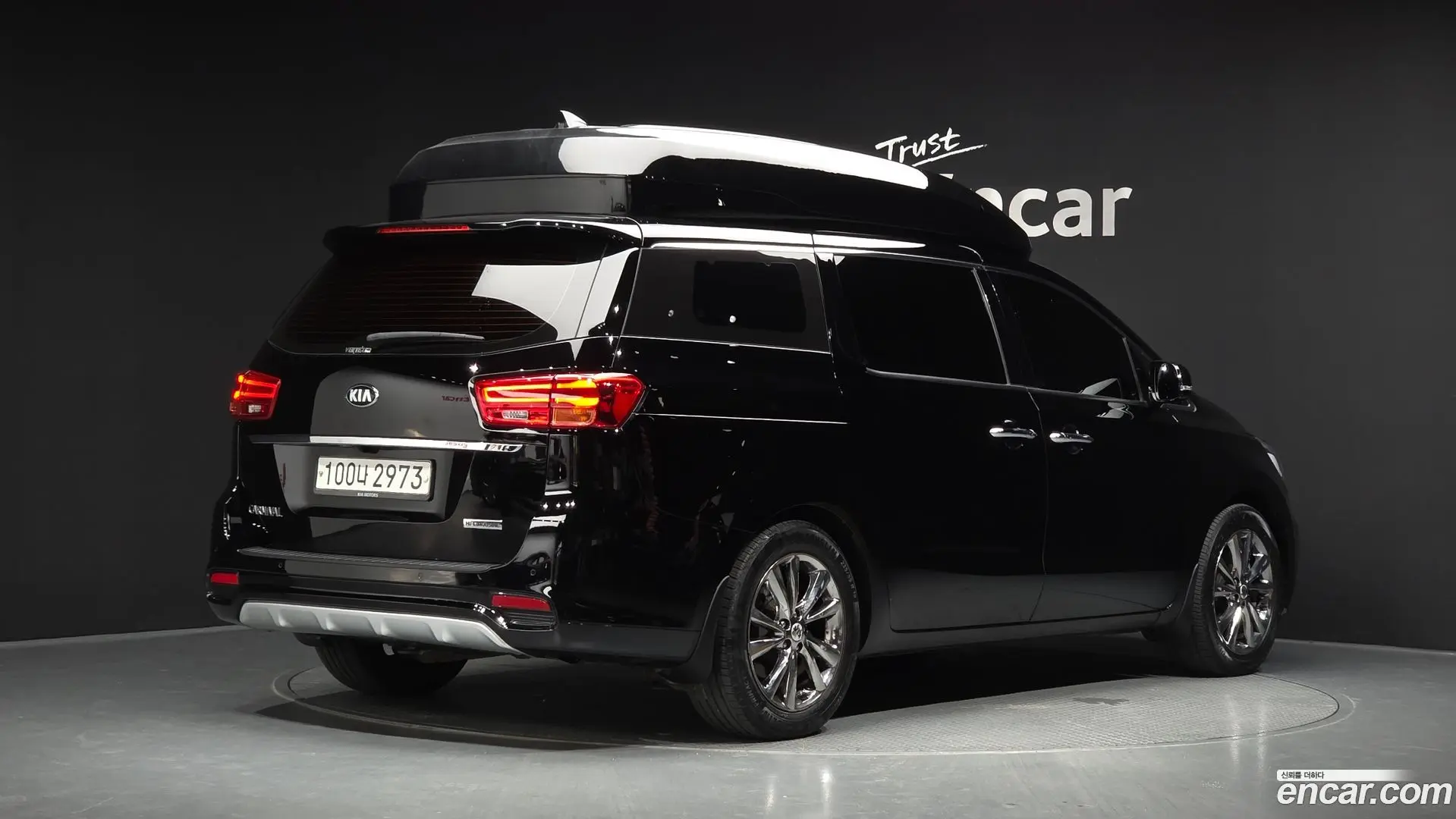 Main__Slider__Photo:Canival Kia 2019.10-1