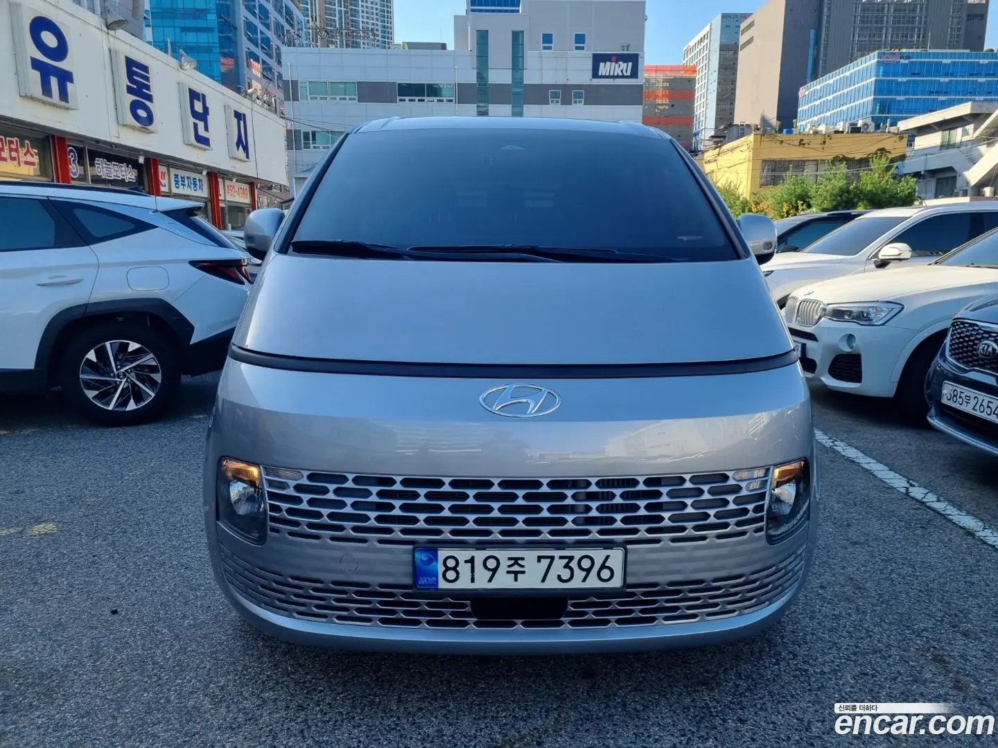 Main__Slider__Photo:Staria Hyundai 2022.6-1
