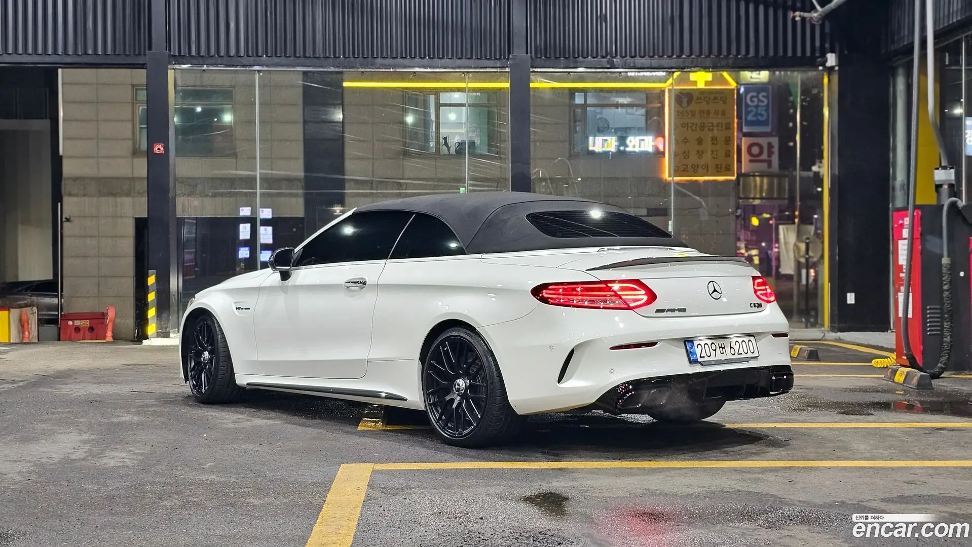 Main__Slider__Photo:C-Class Mercedes-Benz 2017.5-1