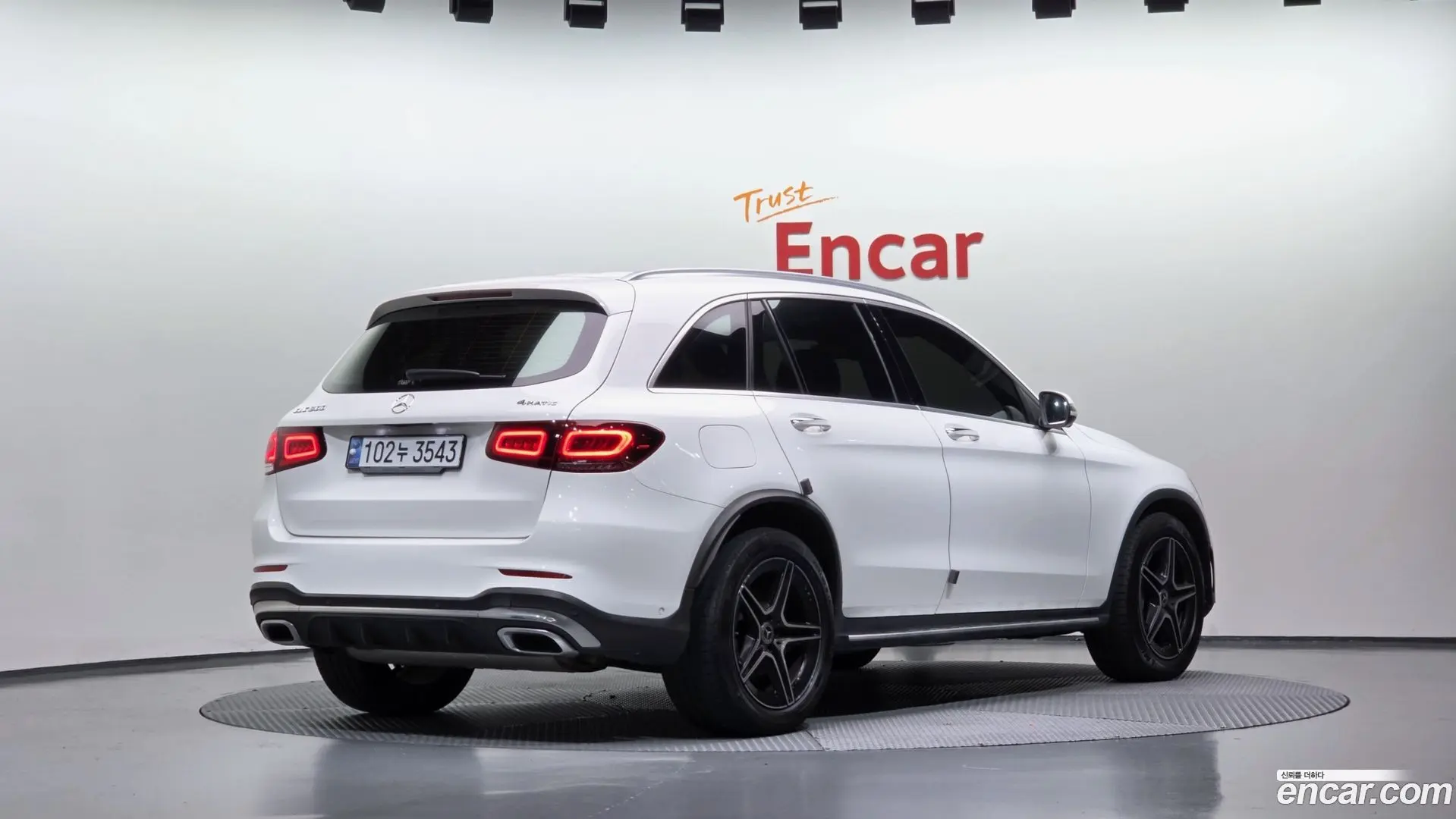 Main__Slider__Photo:GLC-Class Mercedes-Benz 2022.7-1