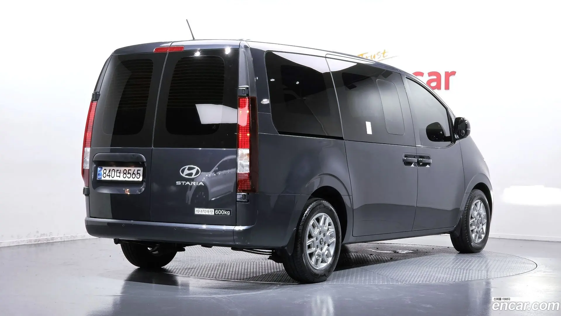 Main__Slider__Photo:Staria Hyundai 2024.5-1