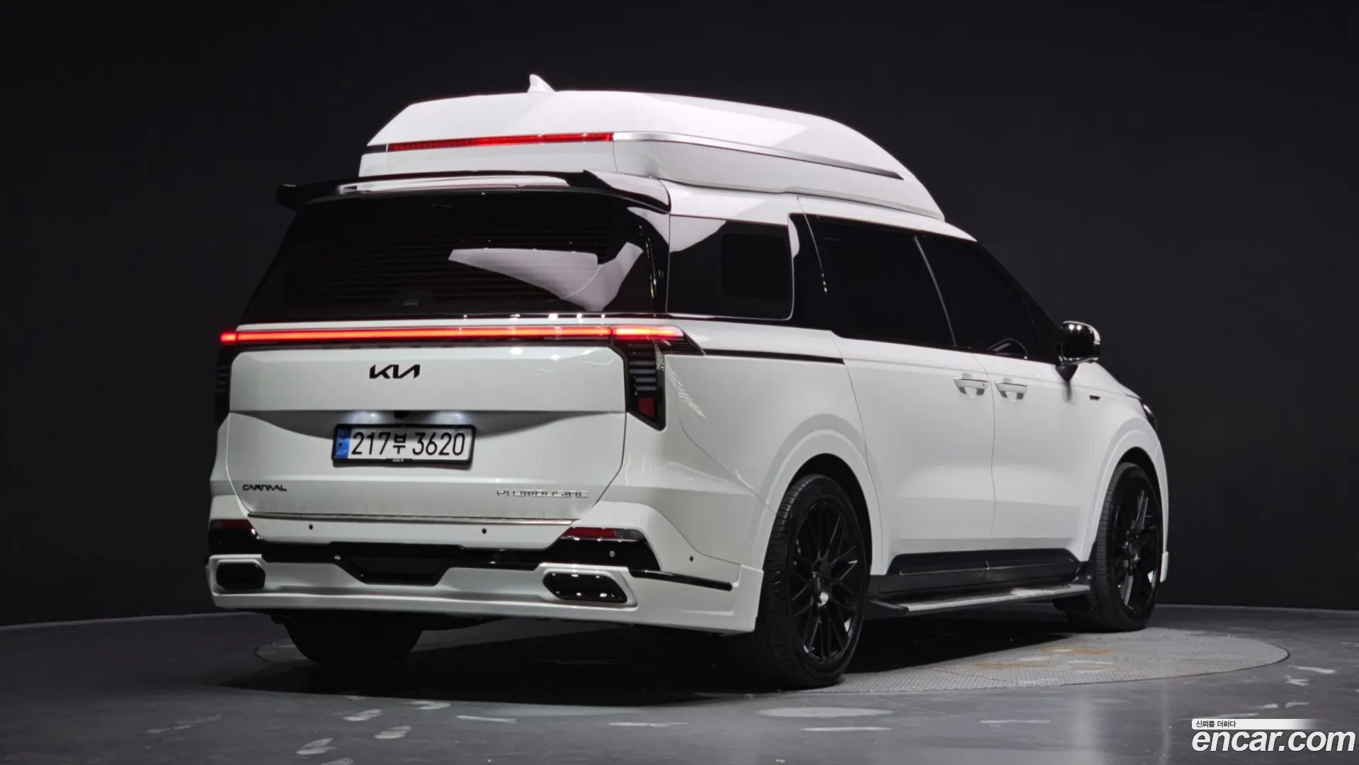 Main__Slider__Photo:Canival Kia 2025.1-1