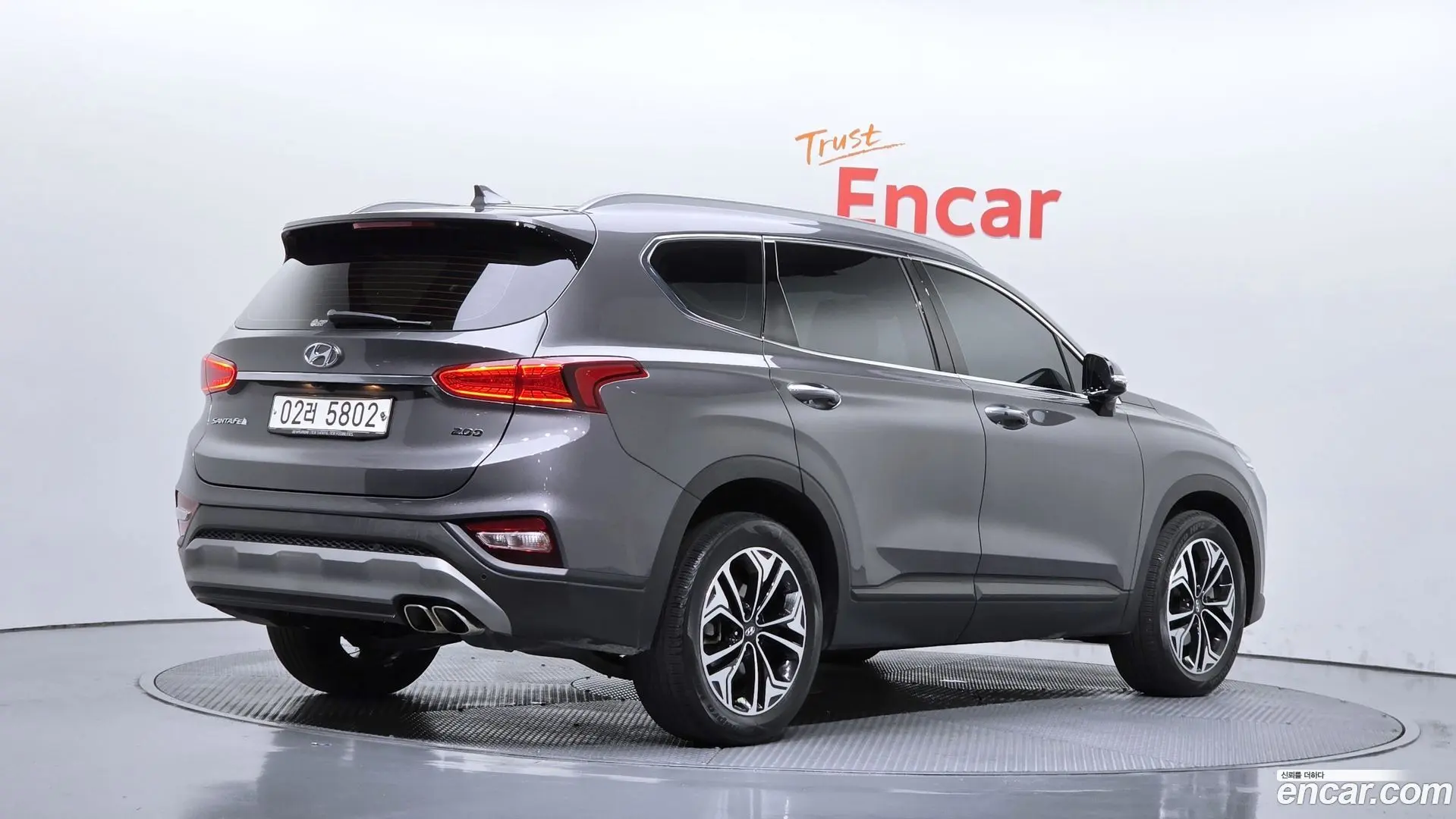 Main__Slider__Photo:Santafe Hyundai 2019.2-1