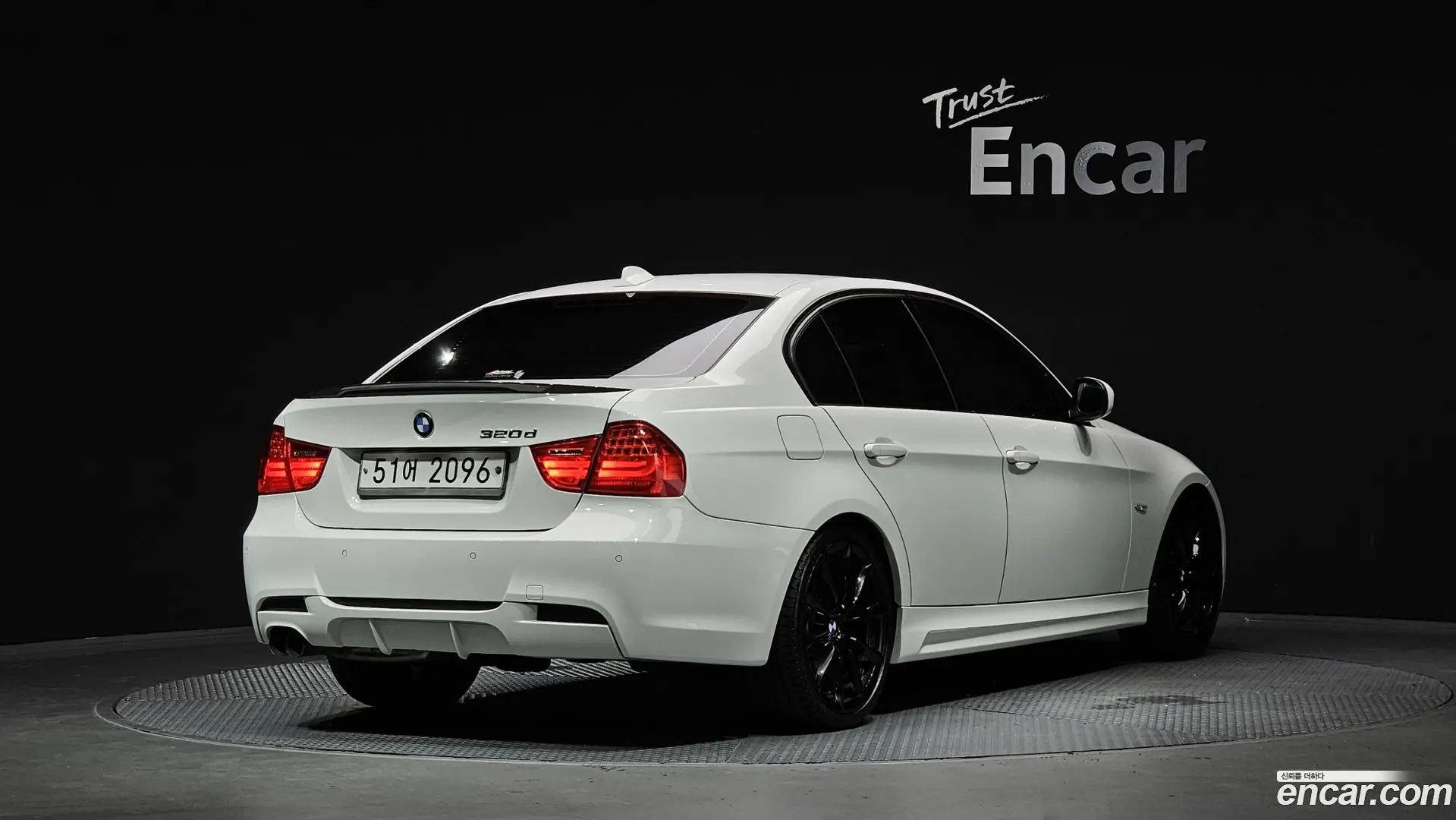 Main__Slider__Photo:3-Series BMW 2011.11-1