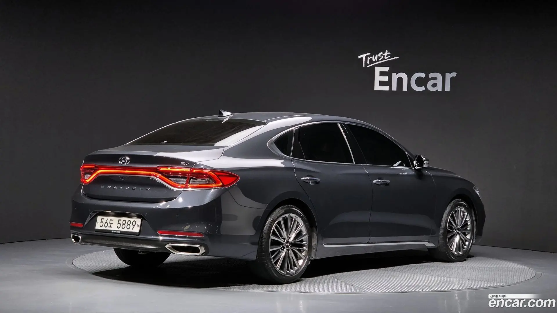 Main__Slider__Photo:Grandeur Hyundai 2019.1-1