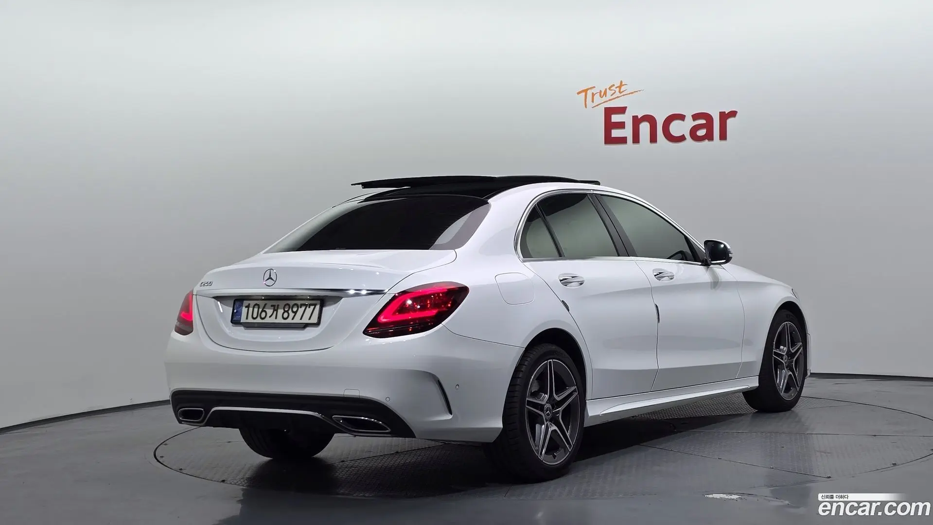 Main__Slider__Photo:C-Class Mercedes-Benz 2021.5-1