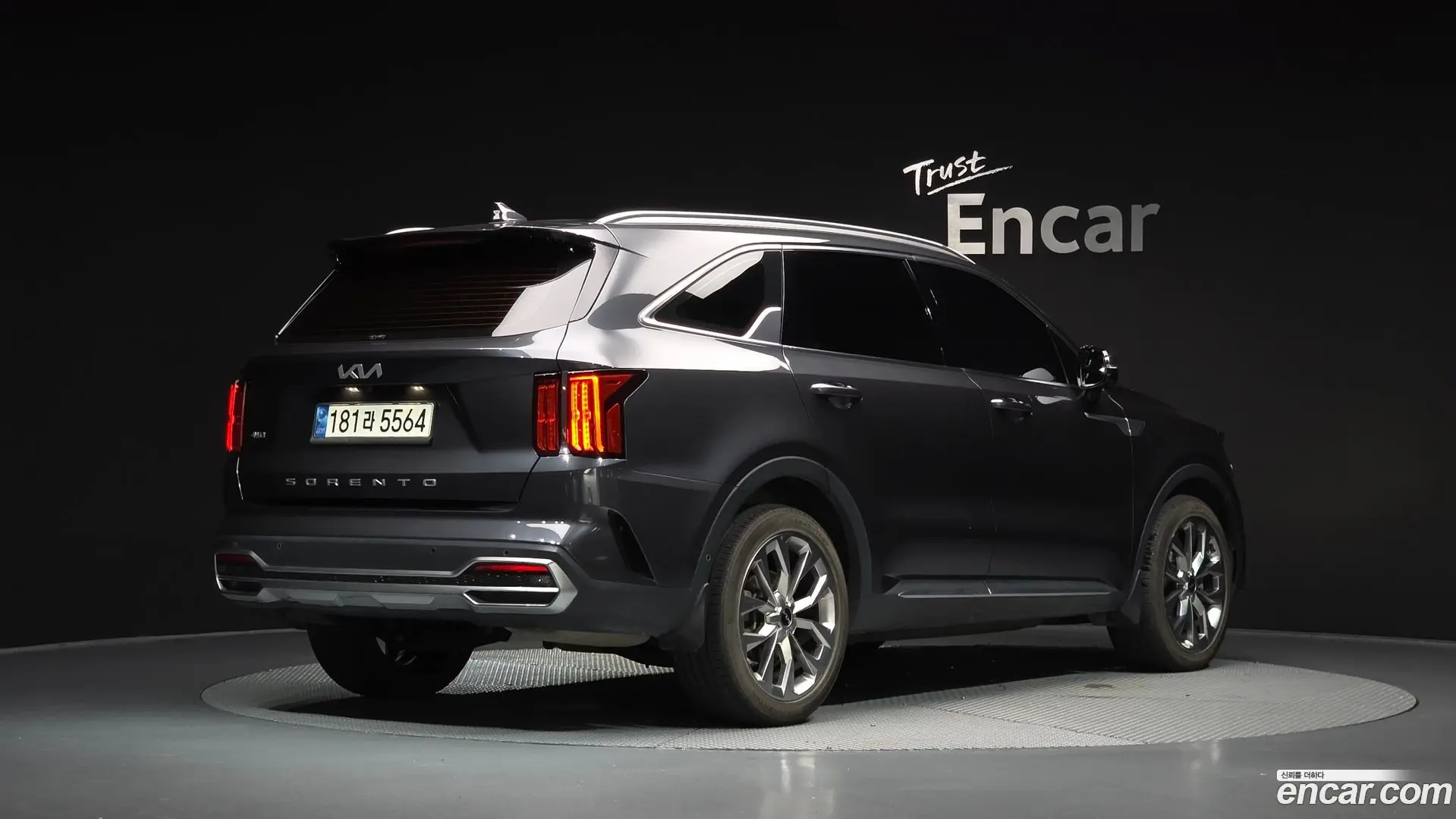 Main__Slider__Photo:Sorento Kia 2021.11-1