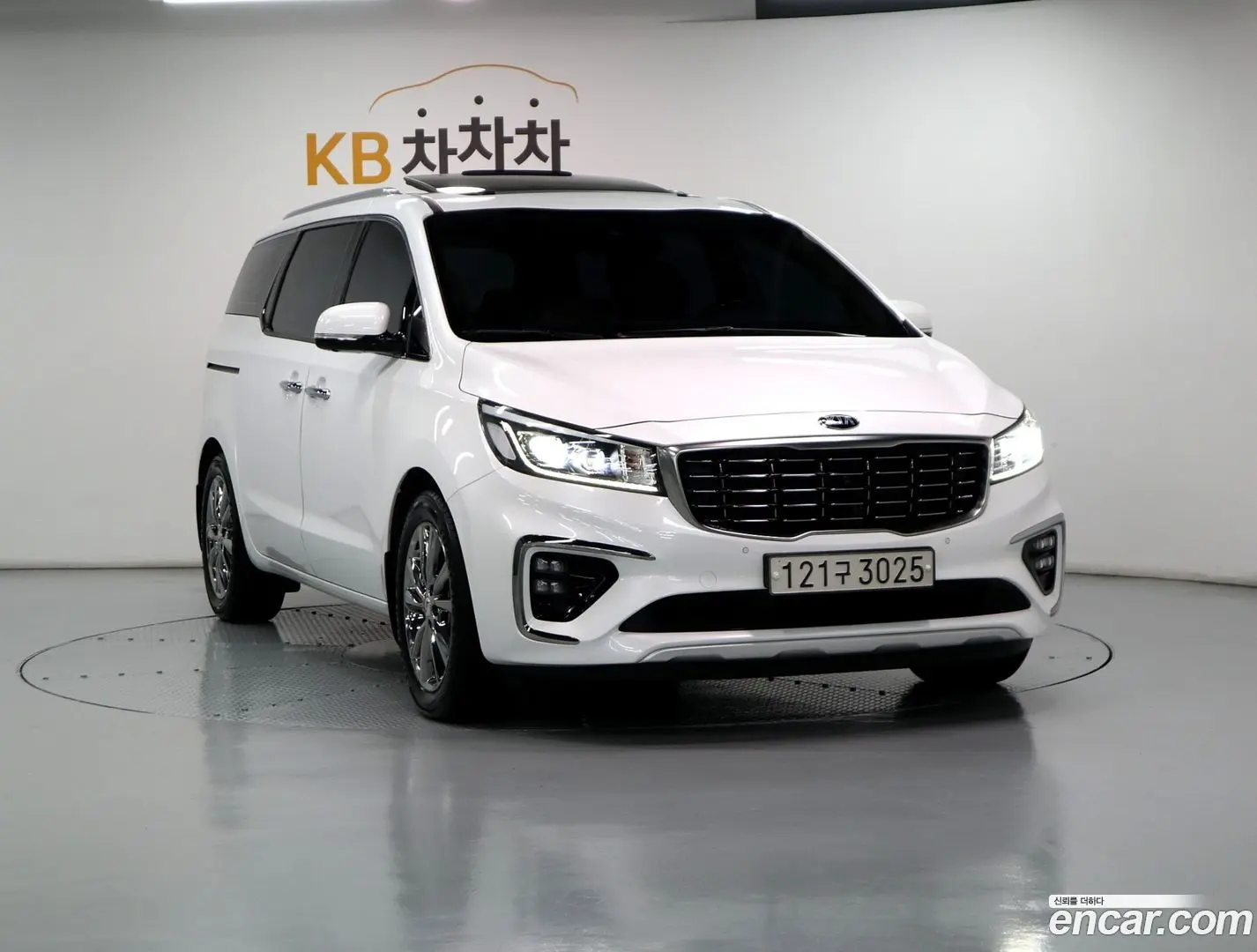 Main__Slider__Photo:Canival Kia 2018.4-1