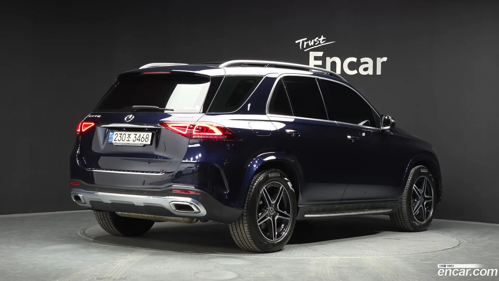 Main__Slider__Photo:GLE-Class Mercedes-Benz 2020.10-1