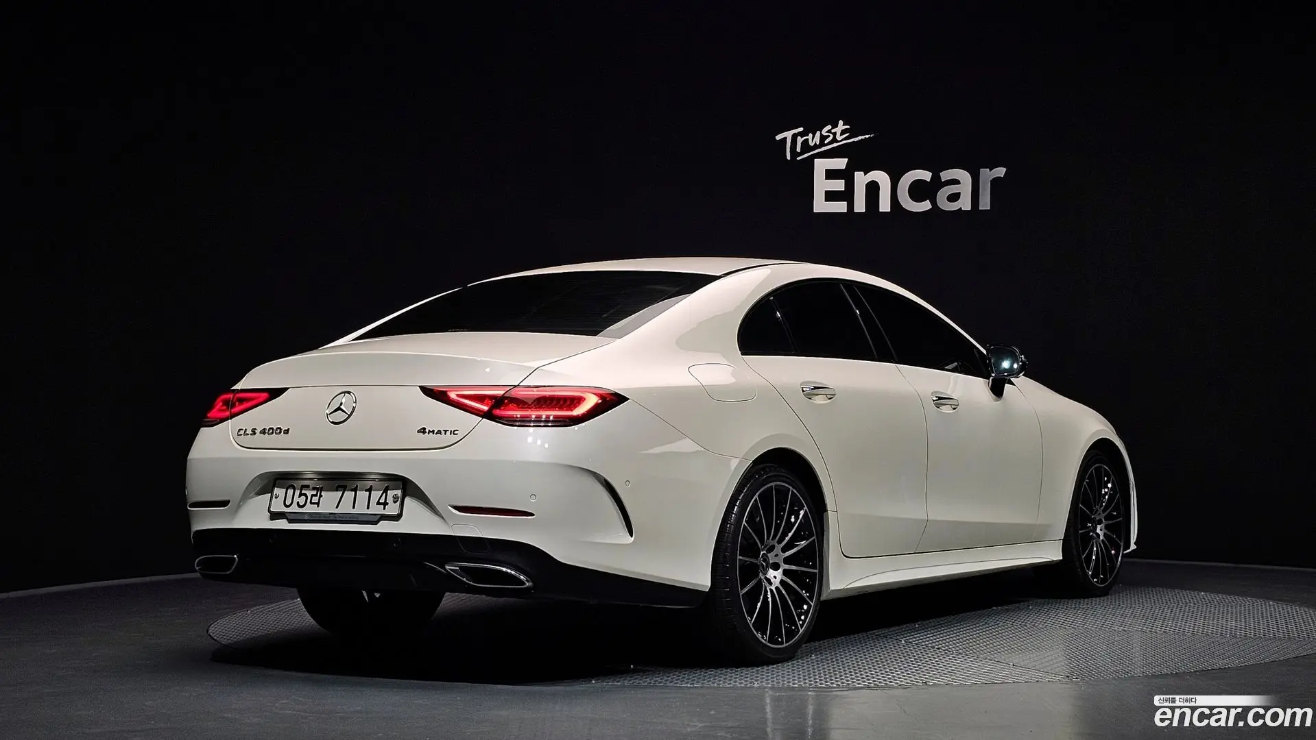 Main__Slider__Photo:CLS-Class Mercedes-Benz 2019.7-1