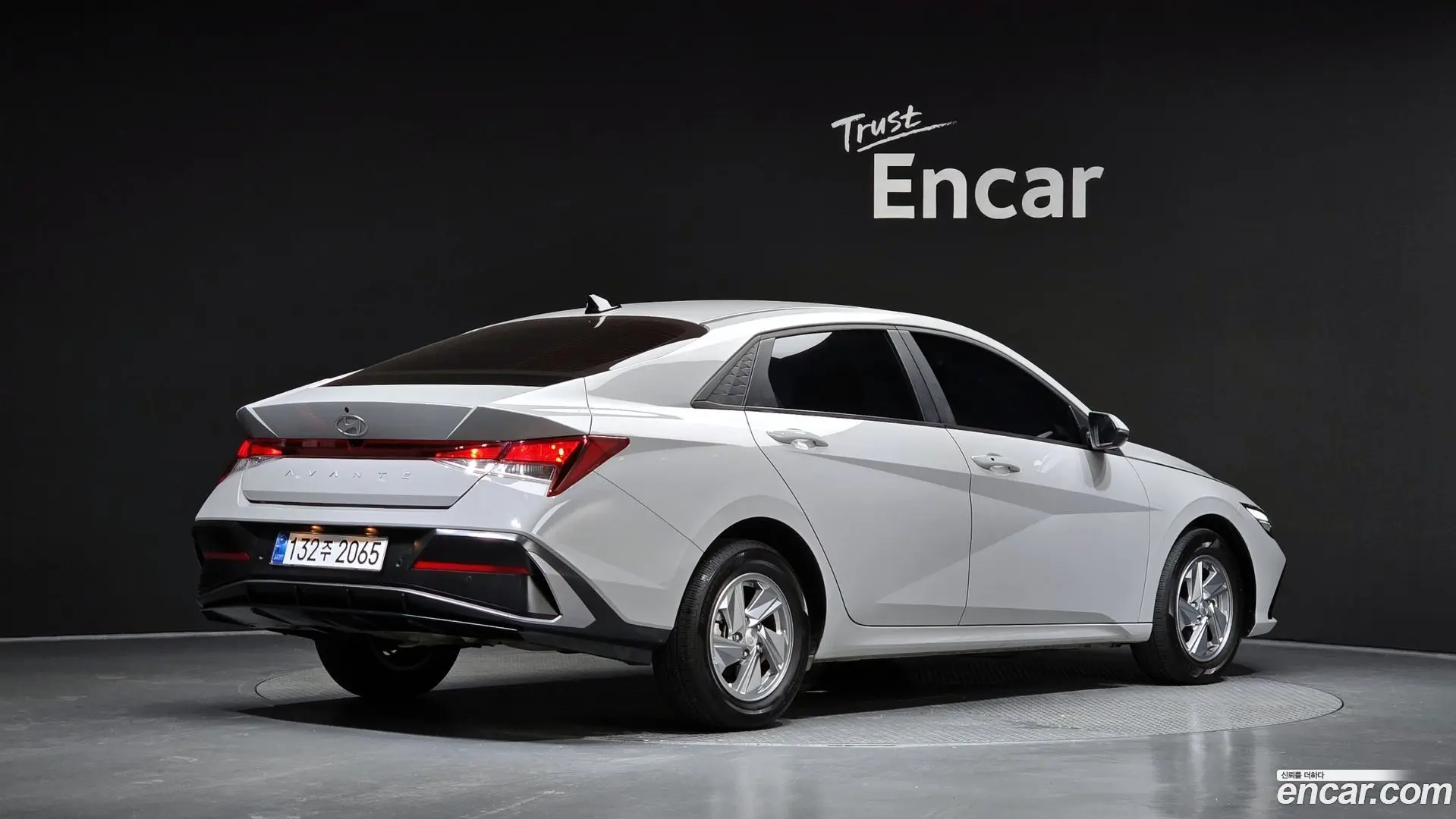 Main__Slider__Photo:AVANTE Hyundai 2023.5-1