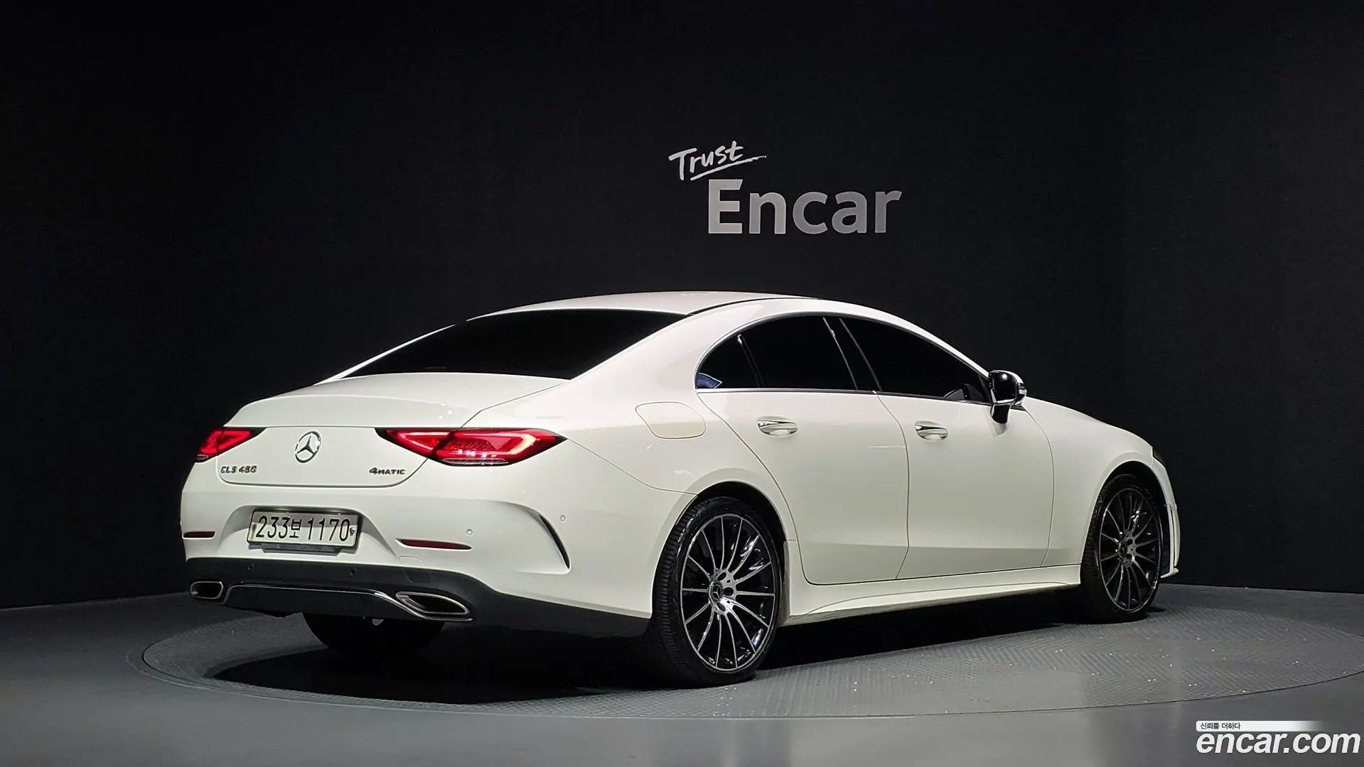 Main__Slider__Photo:CLS-Class Mercedes-Benz 2019.10-1