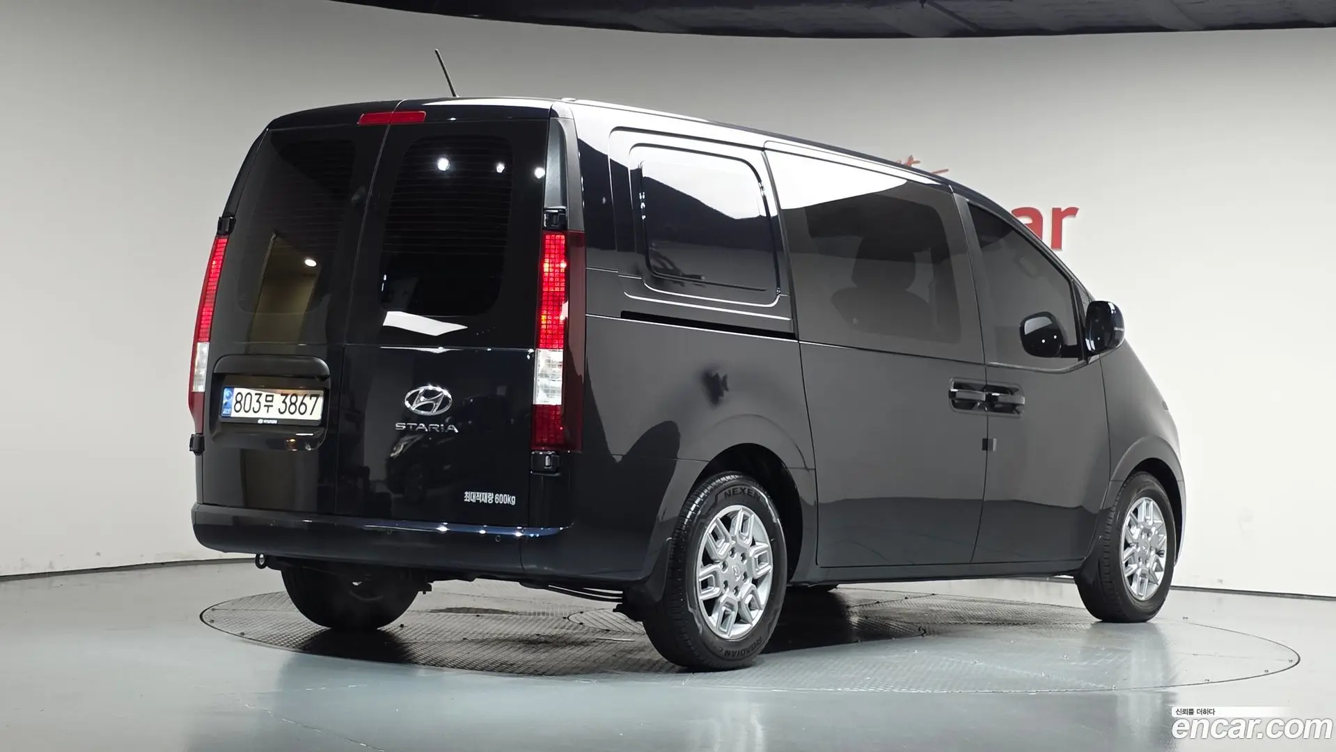 Main__Slider__Photo:Staria Hyundai 2022.1-1