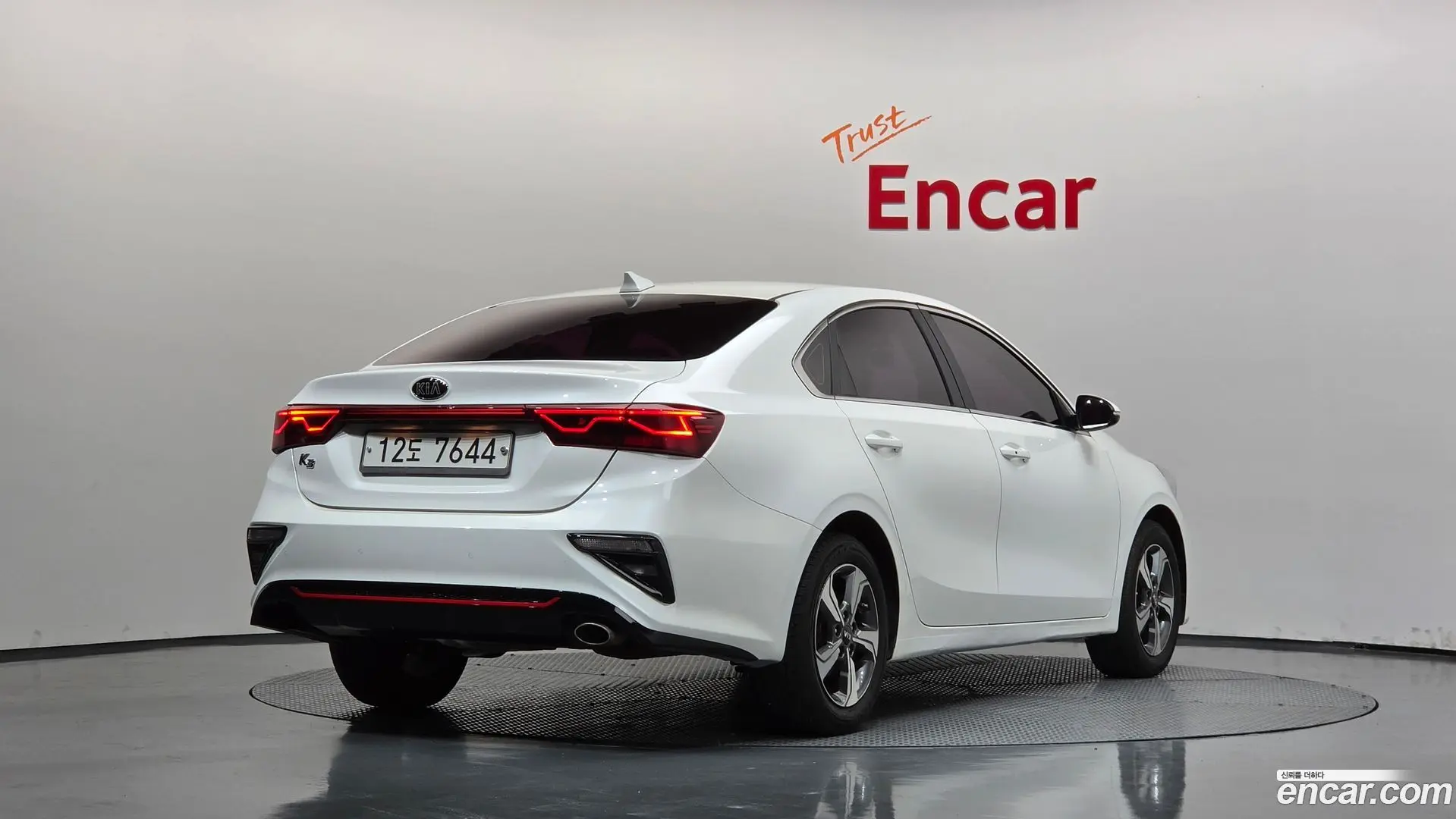 Main__Slider__Photo:K3 Kia 2018.8-1