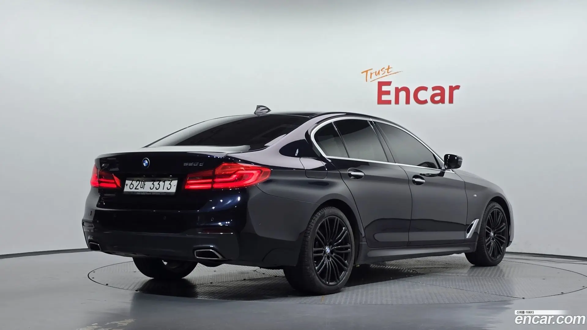 Main__Slider__Photo:5-Series BMW 2018.5-1