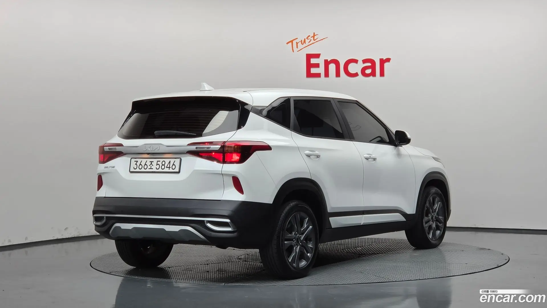 Main__Slider__Photo:Seltos Kia 2021.8-1