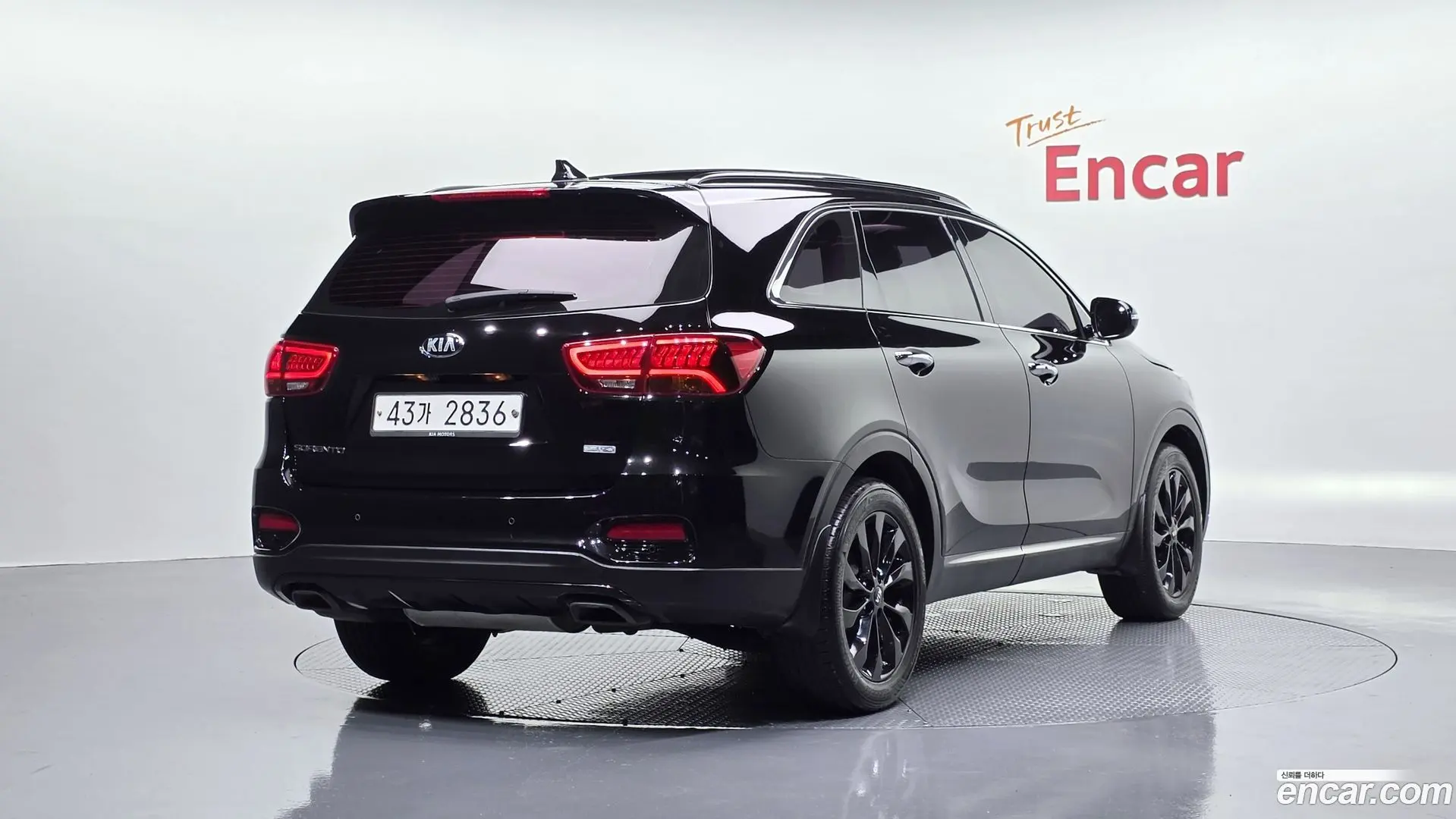 Main__Slider__Photo:Sorento Kia 2018.7-1