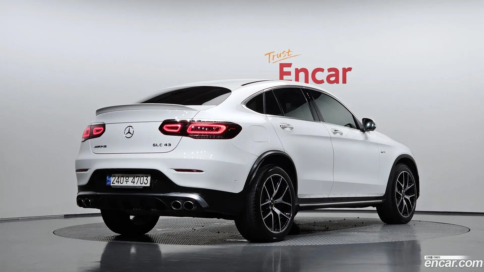 Main__Slider__Photo:GLC-Class Mercedes-Benz 2023.3-1