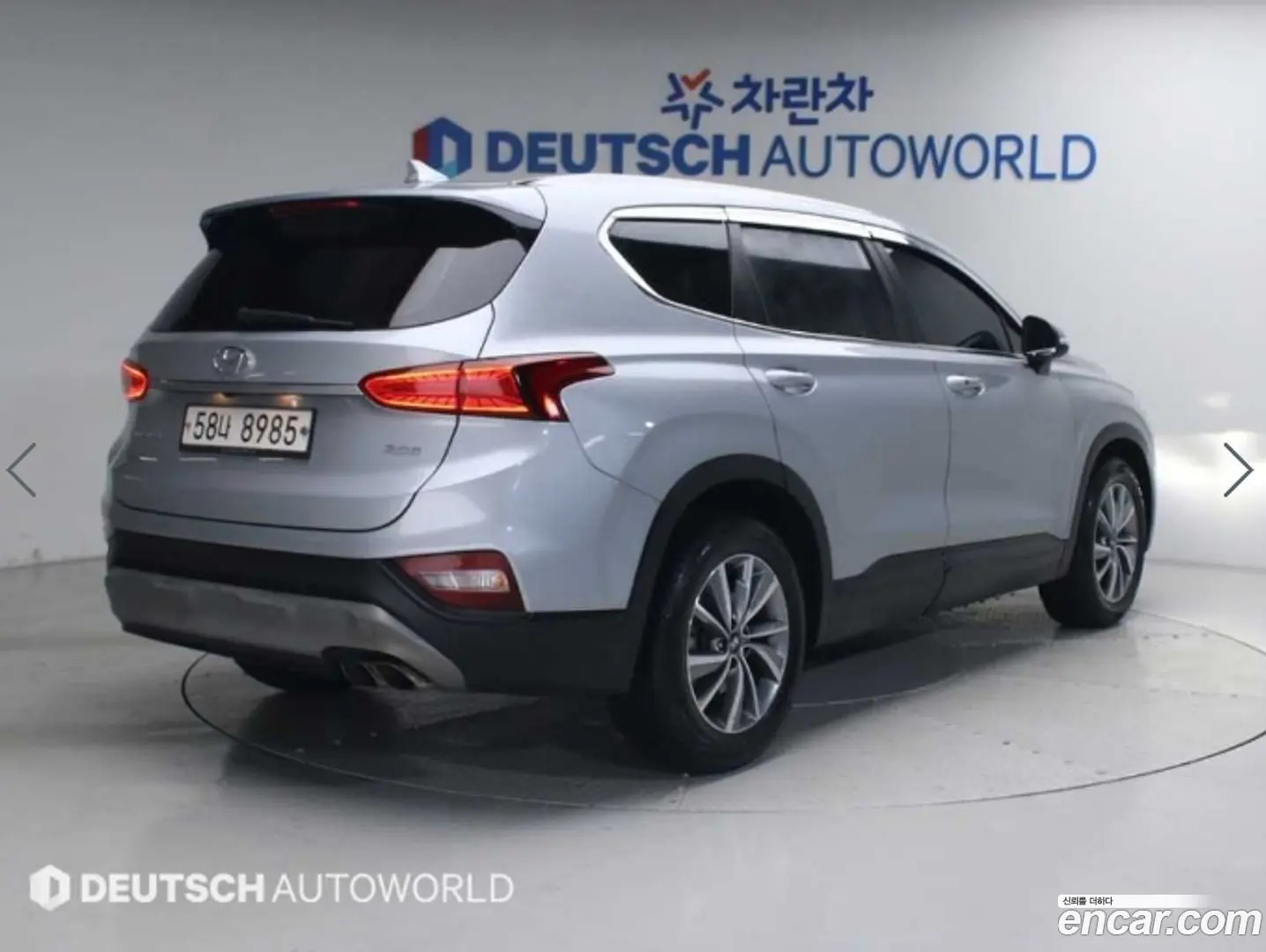 Main__Slider__Photo:Santafe Hyundai 2018.10-1