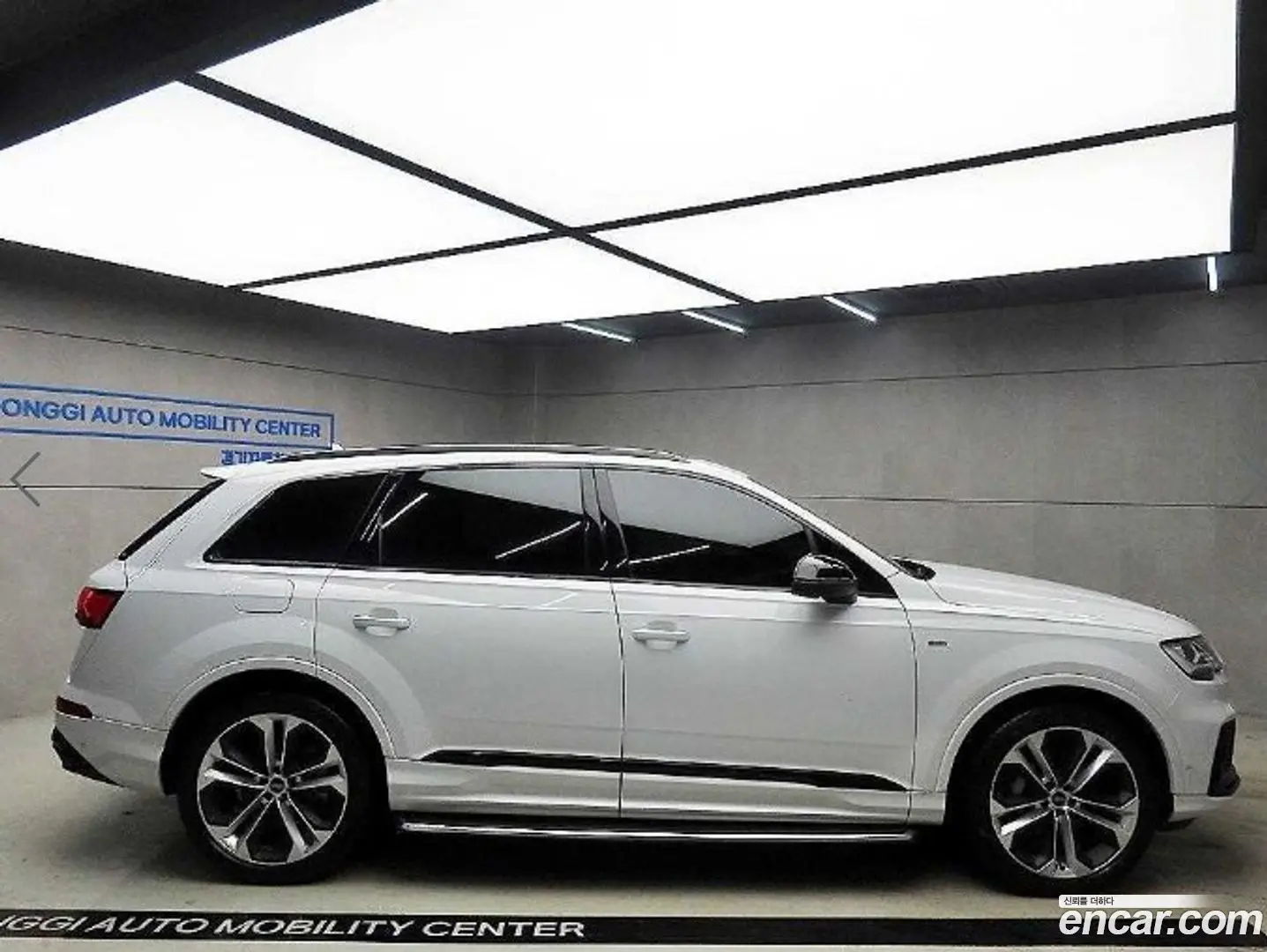 Main__Slider__Photo:Q7 Audi 2022.8-1