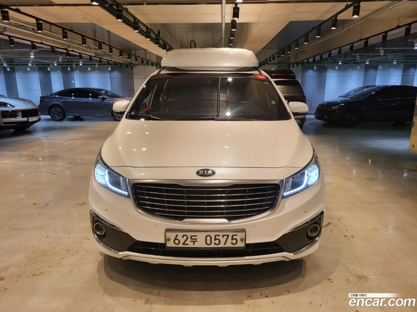 Main__Slider__Photo:Canival Kia 2015.7-1