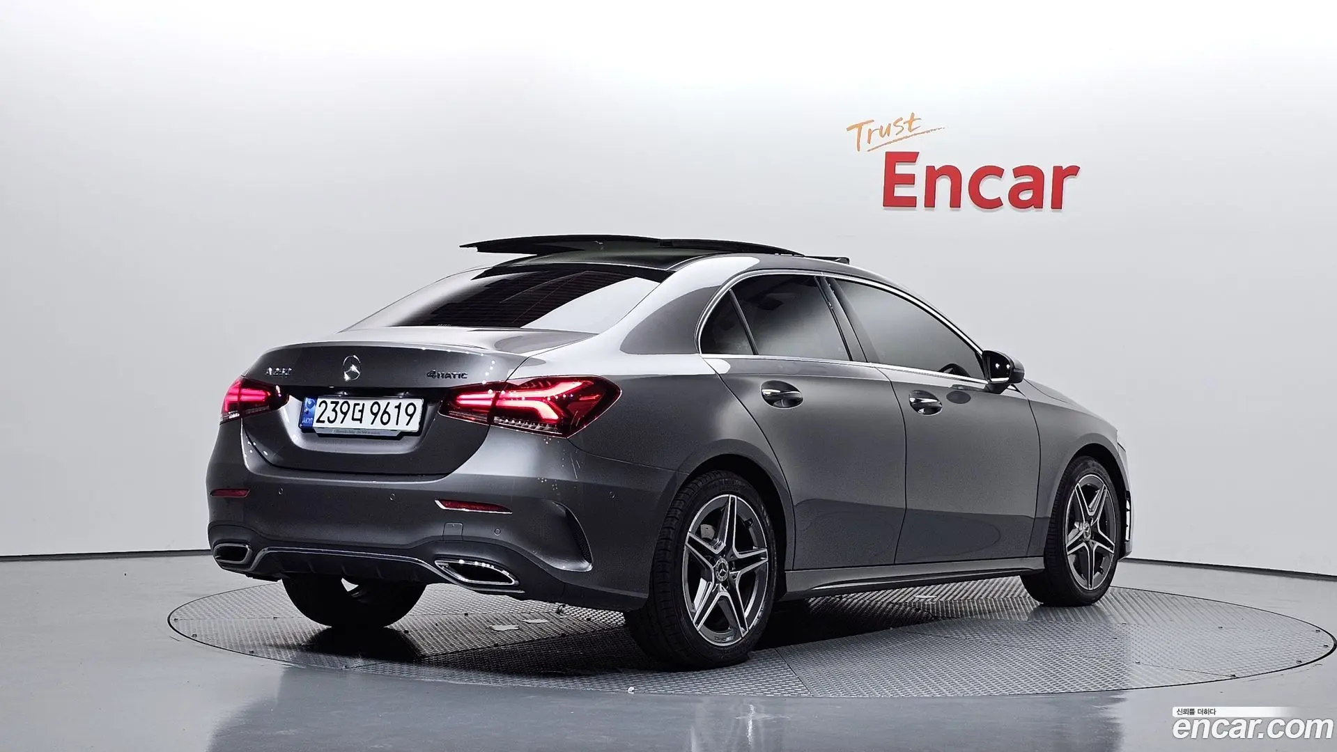 Main__Slider__Photo:A-Class Mercedes-Benz 2021.11-1