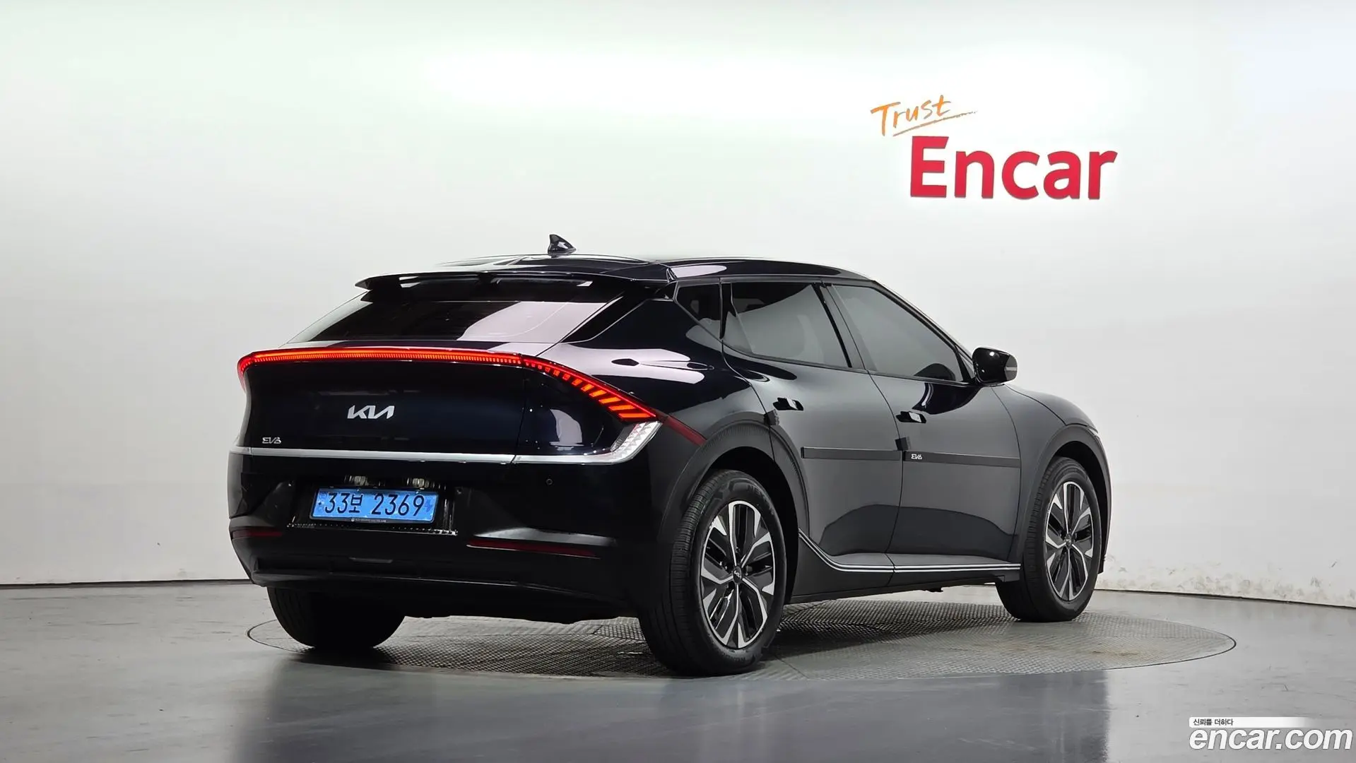 Main__Slider__Photo:EV6 Kia 2021.11-1